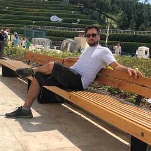 Meet your Posher, Khalid